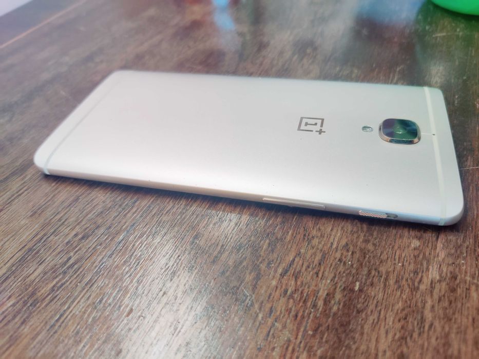 Oneplus 3T 64GB/6GB, бърз, две сим карти, бледо златист