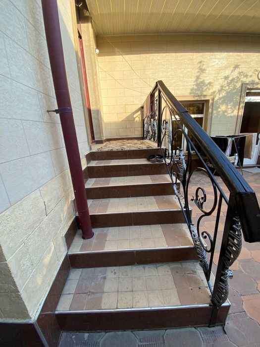 Дом участка Шайхантахур Комолон махалла