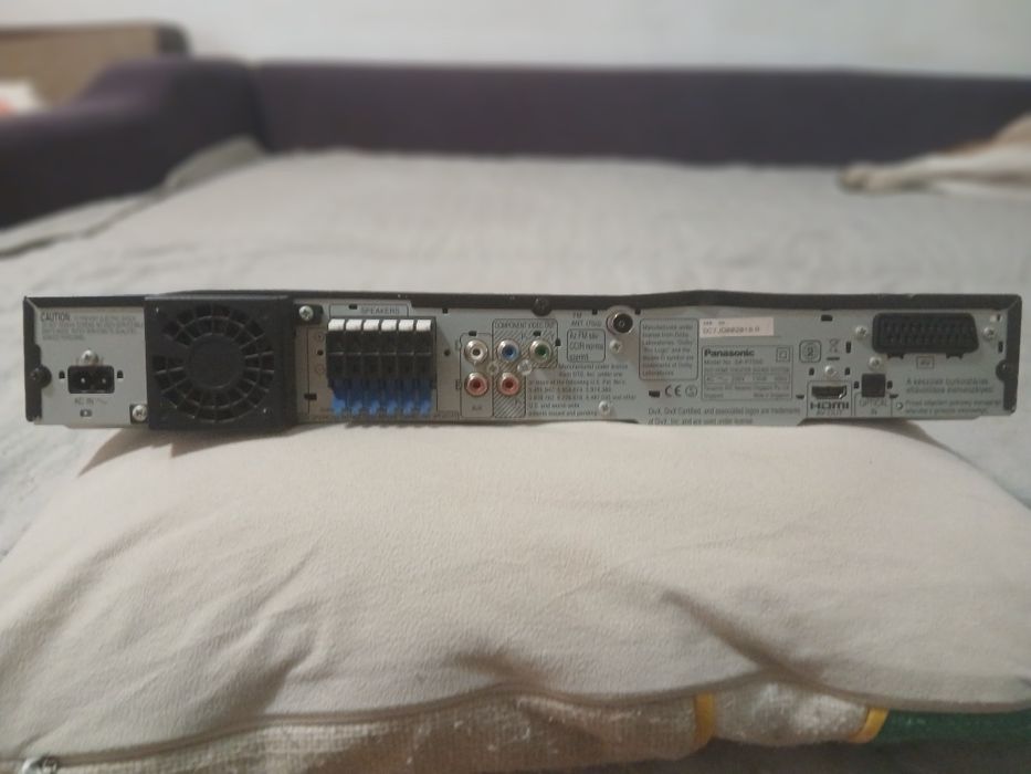 Sistem home cinema 5.1 Panasonic pentru piese.