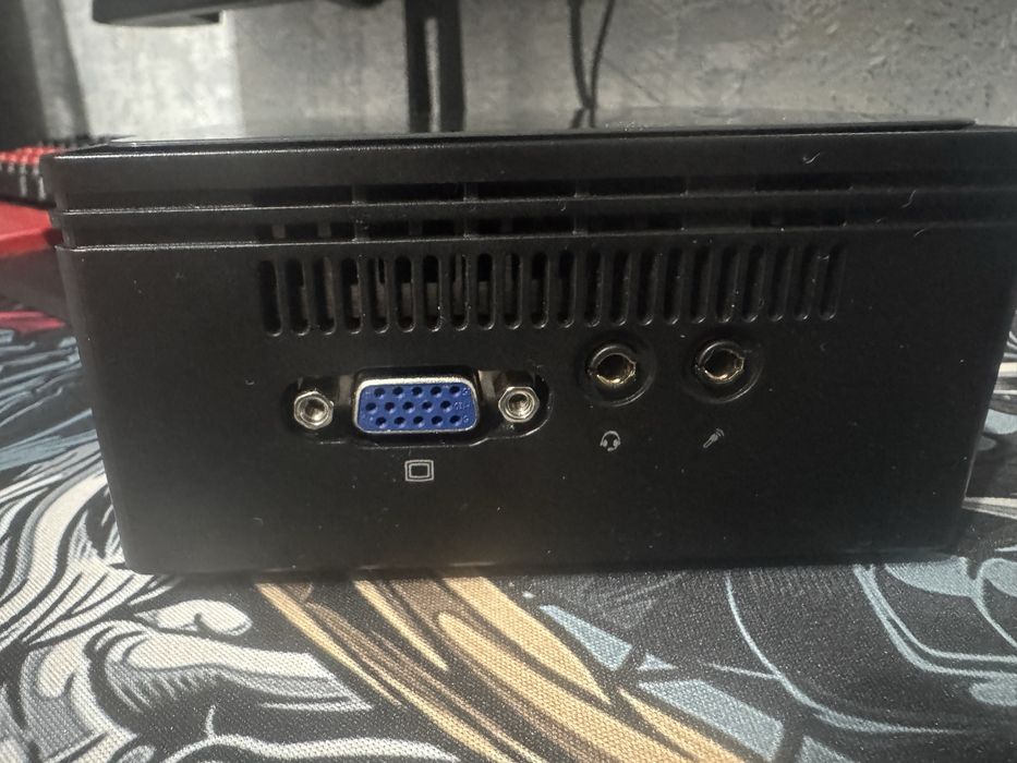 Продам мини-компьютер(Неттоп)