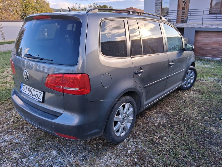 VOLKSWAGEN Touran 2012 — imagine 3