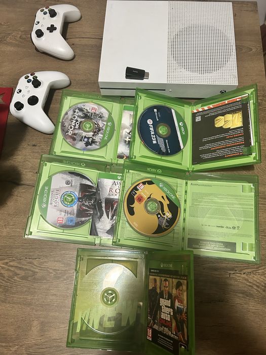 Xbox one s ,impecabil