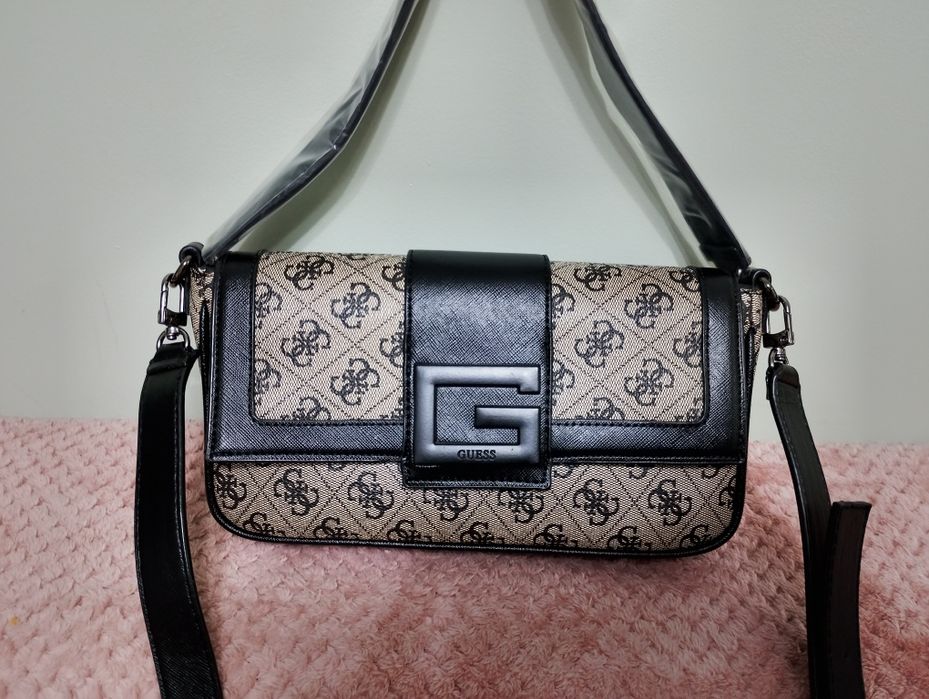 Дамска чанта - Guess нова