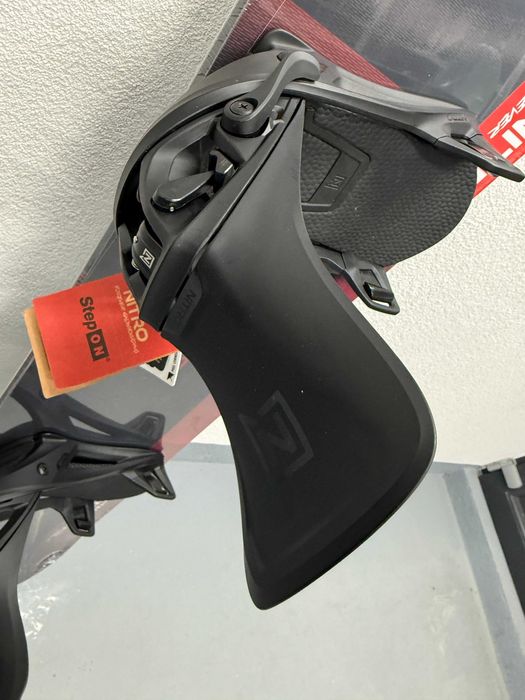 placa noua snowboard nitro team pro wide L157cm