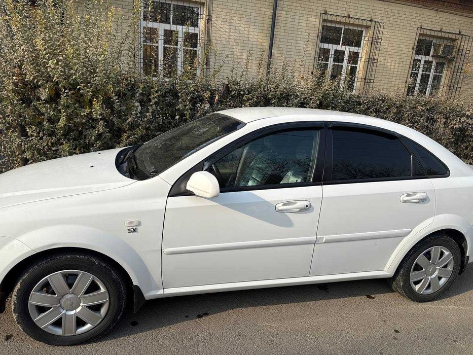 Продаю машину Lacetti / Gentra