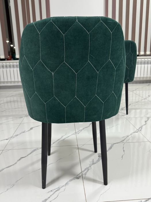 Продам стол, диван, стулья,торг уместен