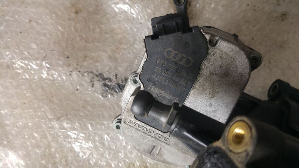 galerie admisie cu clapete si motoras audi a6 4f c6 3.0 tdi  2006 059129712t  059129096d