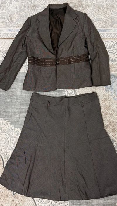 Ayollar kiyimi kastyum yubka