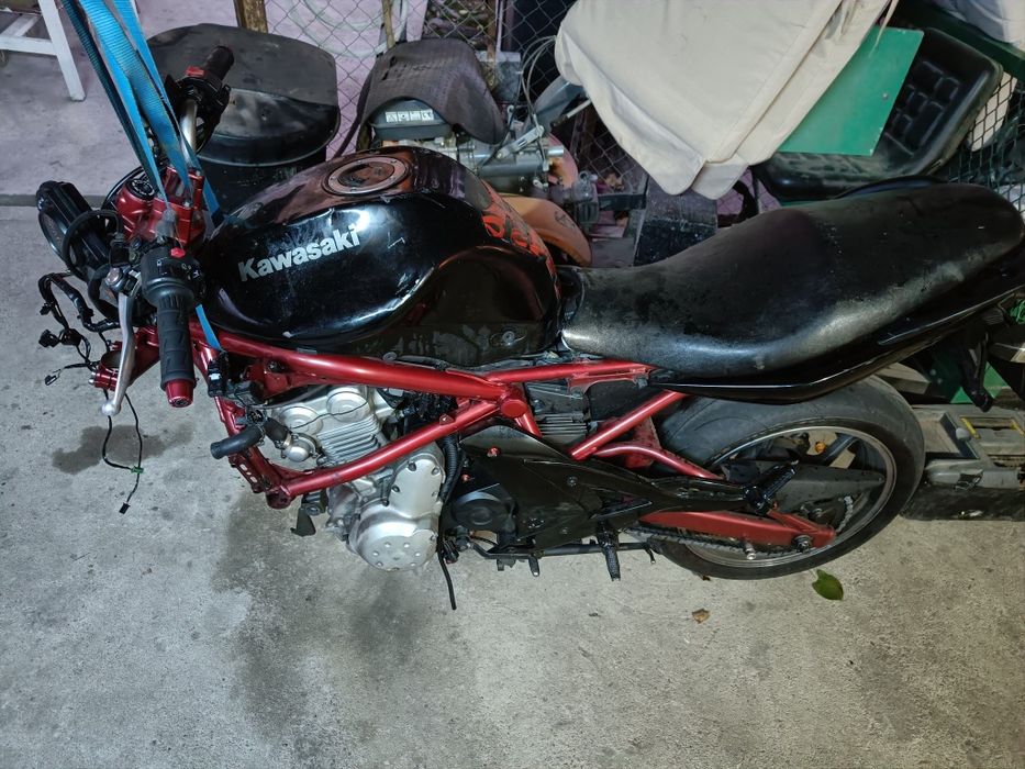 Kawasaki er6f avariat