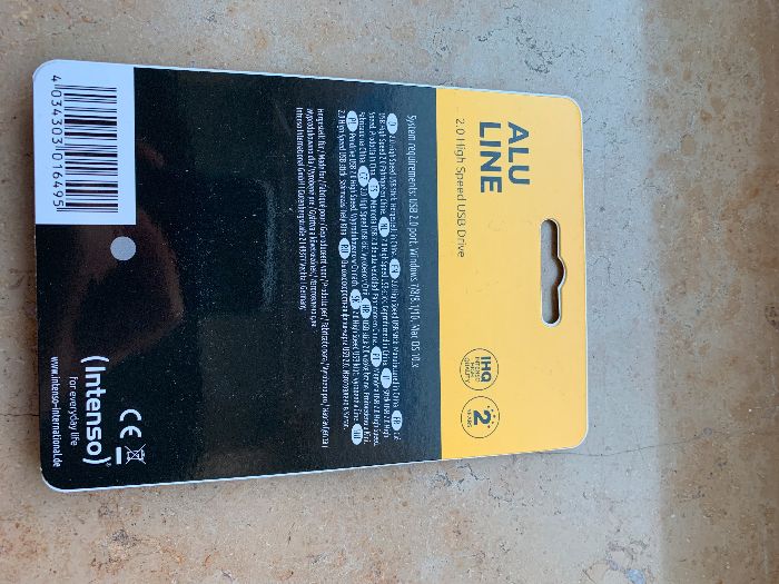 Чисто нова алуминиева флашка USB стик Intenso 64GB