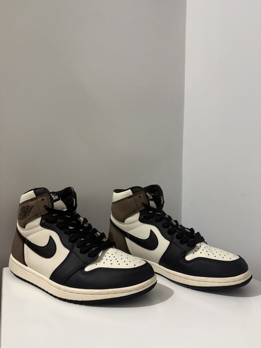 Nike Air Jordan 1 Retro High OG "Dark Mocha"