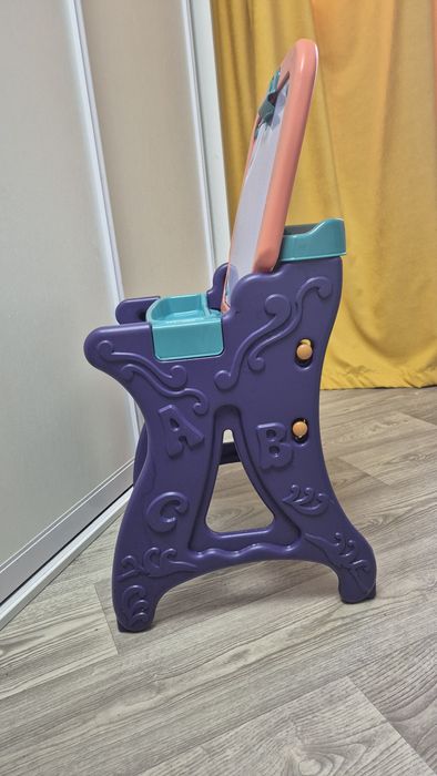 Стол детский складной, доска для рисования