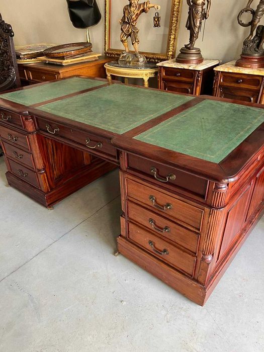 Birou clasic,englezesc!