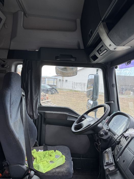 Vand cabina MAN + alte piese de MAN URGENT