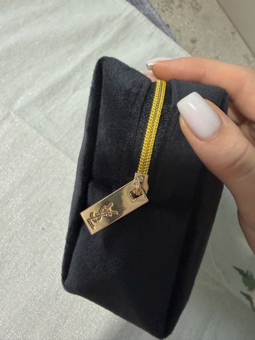 portfard catifea YSL