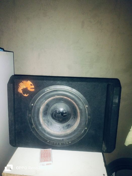 Продам сабвуфер Пиранья