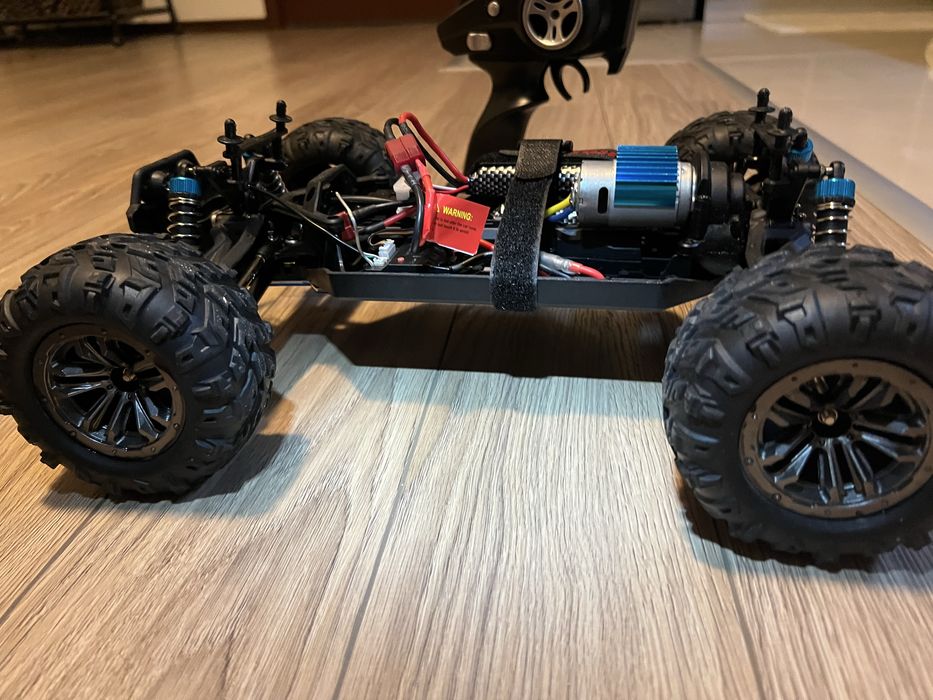 RC  1:10 Hosim RC Monster Truck 48+ KMH 4X4 Off-Road RC