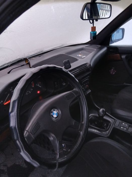 Продам  2 BMW  e 34