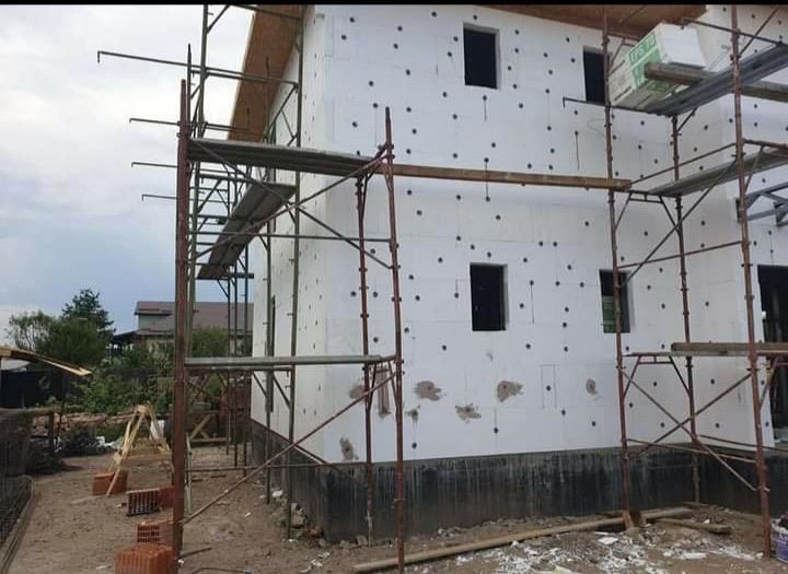 Case din panou sandwch