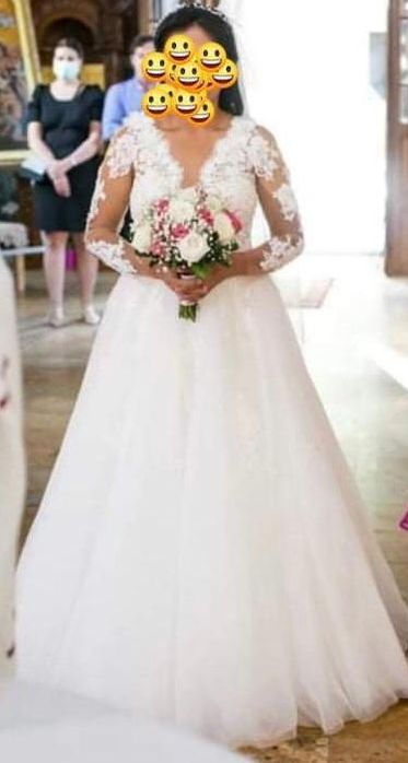 Vand rochie de mireasă