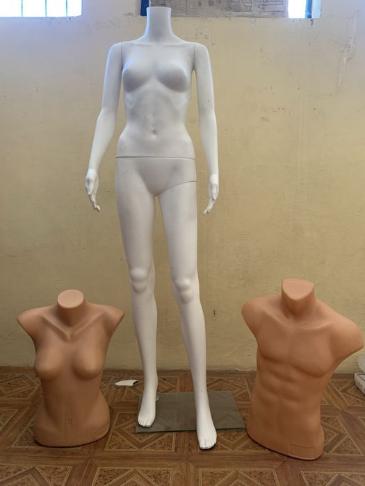 Два торса-мъжки и дамски