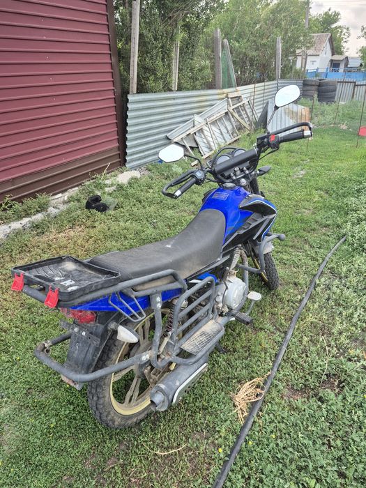 Мотоцикл 200 кубов