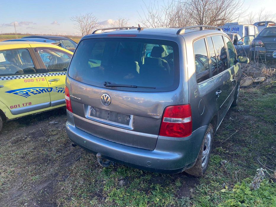 VW Touran 2.0 BSX НА ЧАСТИ метан бензин туаран