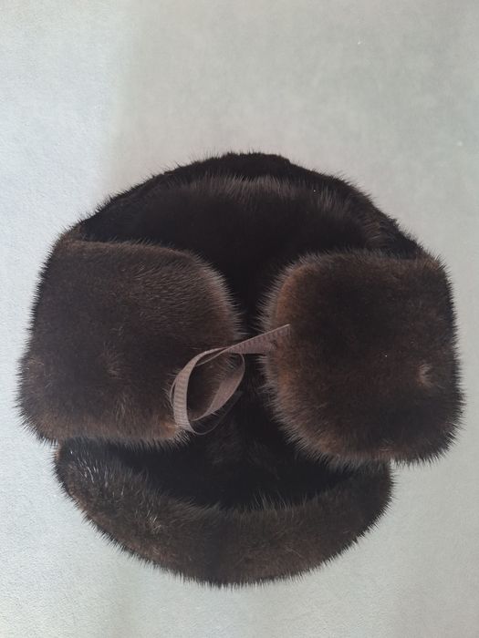 Продам ушанку в отличном состоянии.