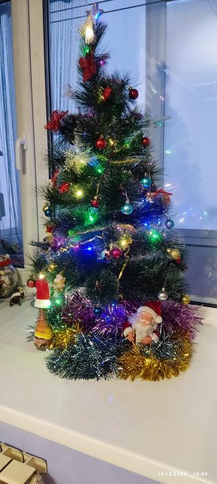 Елка искуственная