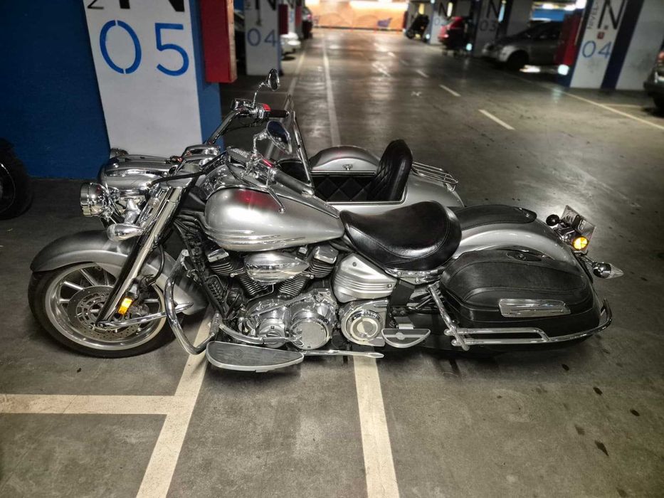 Vand / inchiriez  motocicleta cu atas YAMAHA XV 1900  Stratoliner