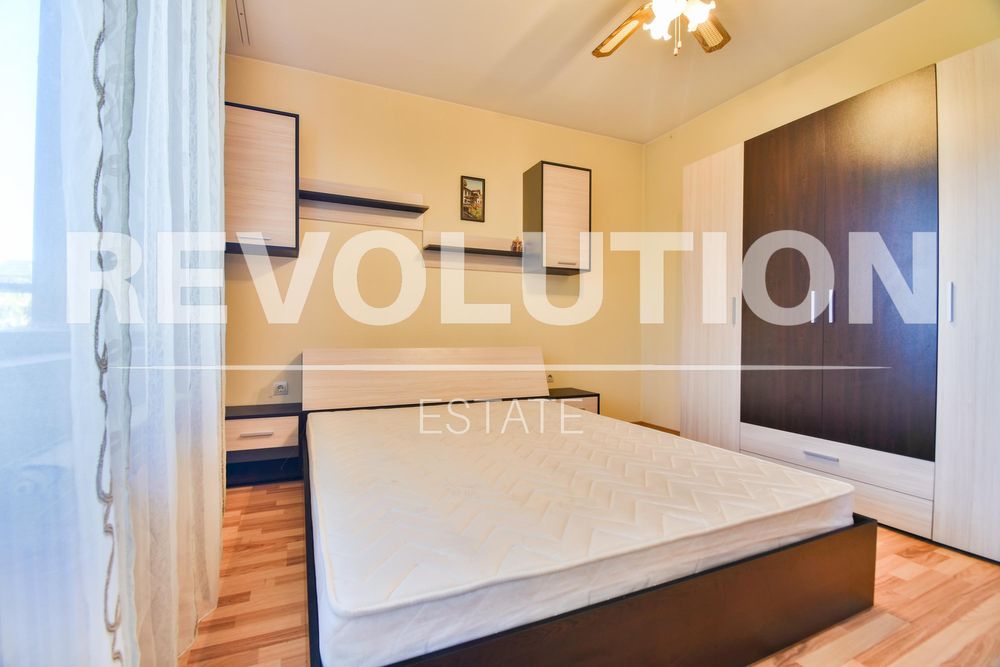 Тристаен апартамент в ж.к. Слатина.