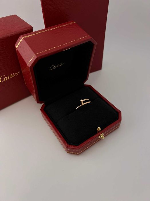 Кольцо Cartier Juste un Clou