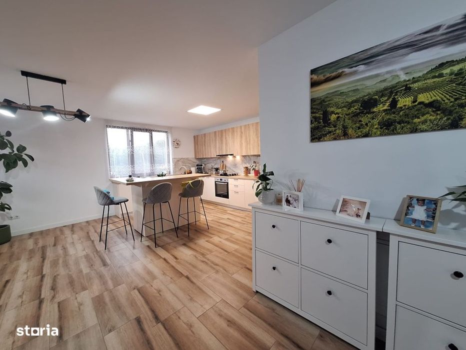 Casa  de  vanzar,com Mihai viteazu, 140mp, 14000mp teren, 337900 euro