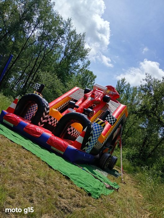 Închiriere tobogan gonflabil
