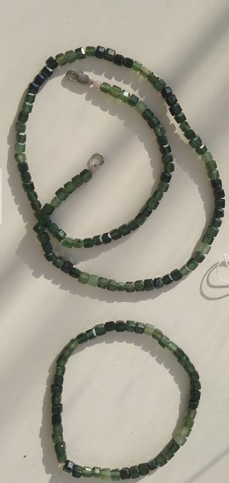 Якутский нефрит бусы и браслет