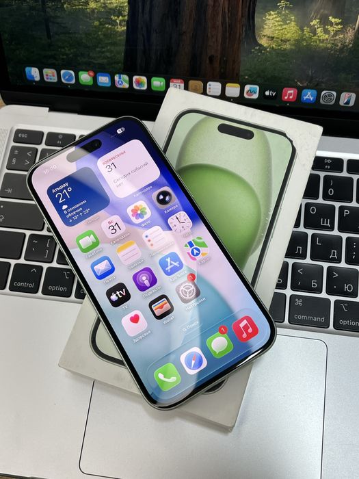 Apple iPhone 15