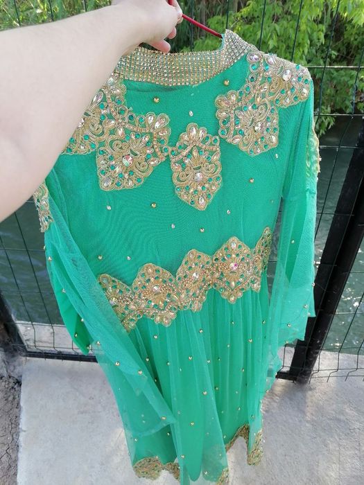 Ansambl kelin sarpo ko'ylak to'y libosi