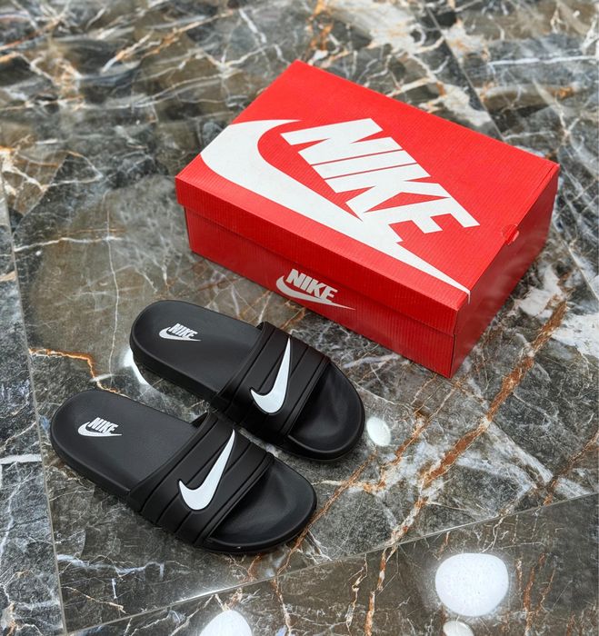 Papuci nike, armani