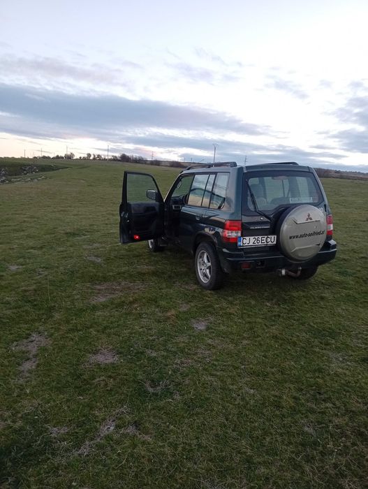 Mitsubishi pajero pinin