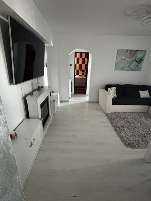 APARTAMENT 3 CAMERE,Navodari,Str Randunelelor Nr 14