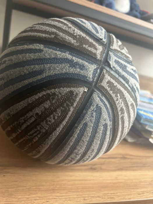 Баскетбольный мячик