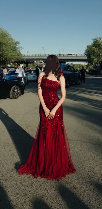 продам выпускное платье