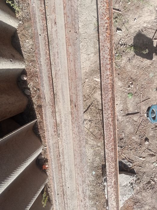 Продаётся уголок ( СССР)