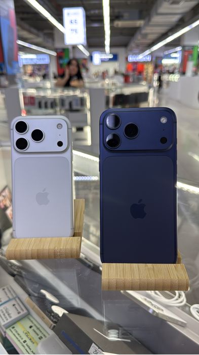 Iphone 17pro /pro max256