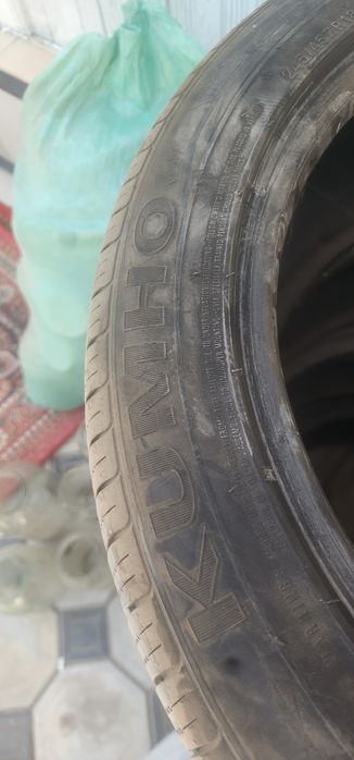 Шина Kumho 245/45 R18
