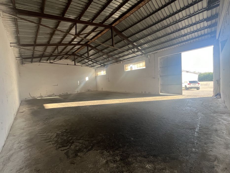 Дава се под наем Склад в Кнежа - 360 кв.м за 1.53 € - Снимка #1