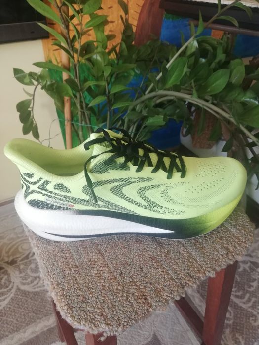 Кроссовки 47 разм