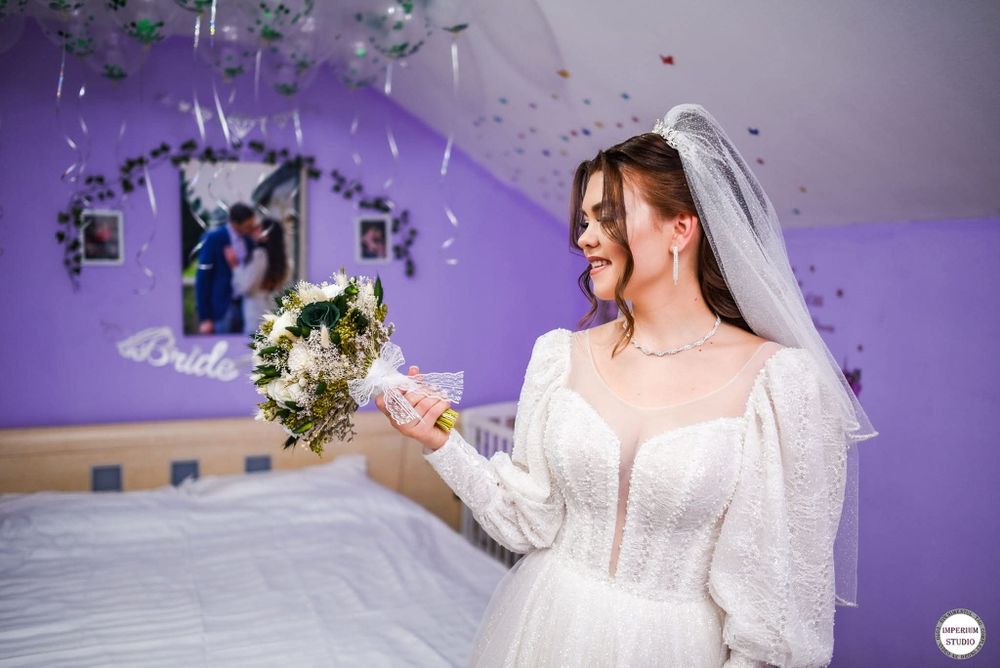 Pachet complet de mireasă – rochie, voal și accesorii de nuntă
