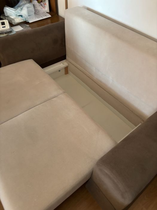 Canapea 2 locuri, fixa, cu lada de depozitare