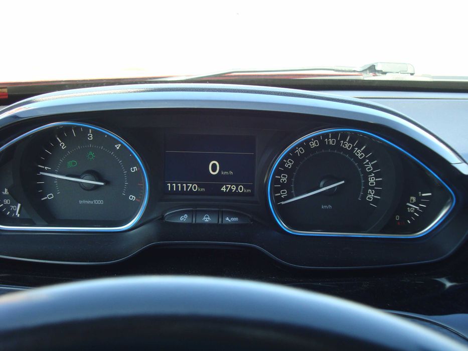 Proprietar ofera la vanzare  Peugeot 2008 1.6 BLUEHDI